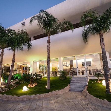 New River Hotel Borgetto Екстериор снимка