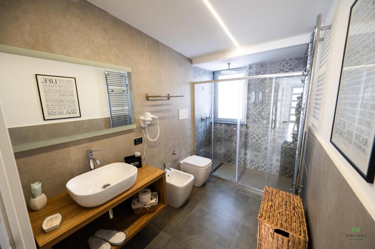 New River Hotel Borgetto Екстериор снимка