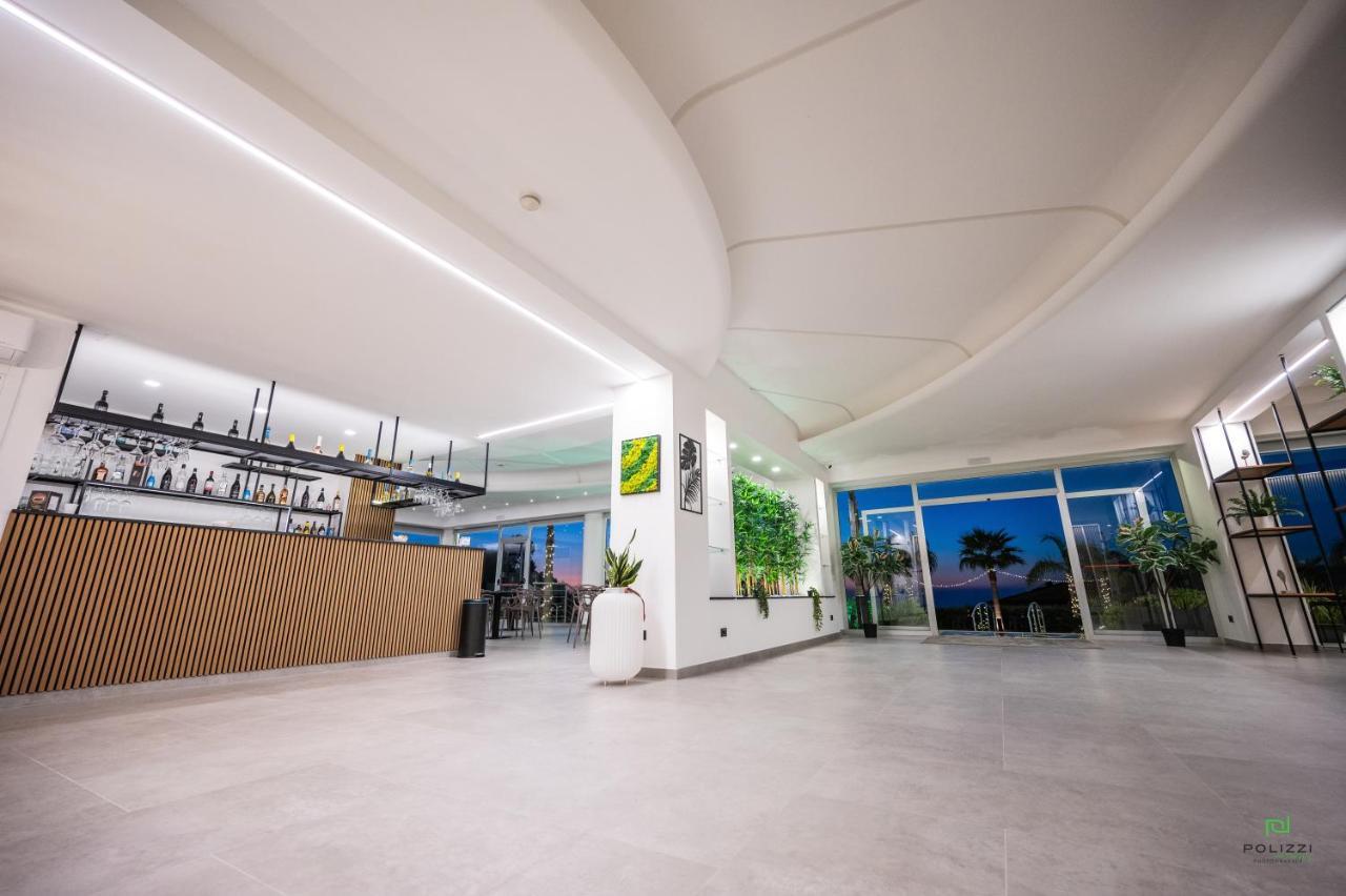 New River Hotel Borgetto Екстериор снимка