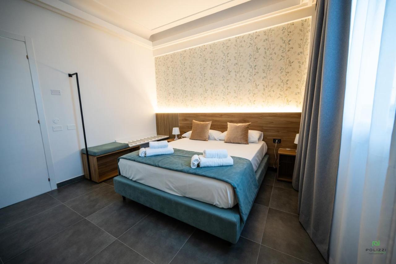 New River Hotel Borgetto Екстериор снимка
